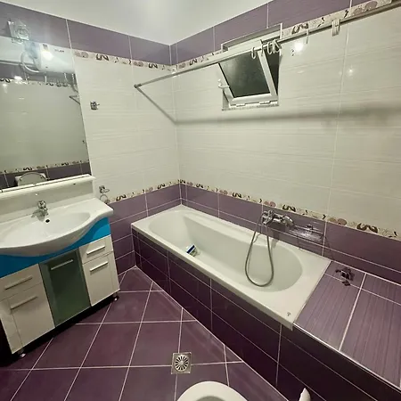 Joel Seascape Apartments *